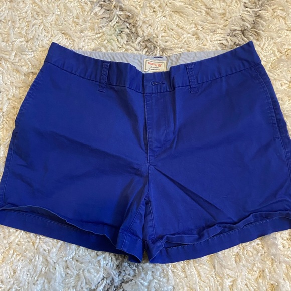 Khaki’s by Gap Royal Blue 4” shorts - Picture 2 of 4